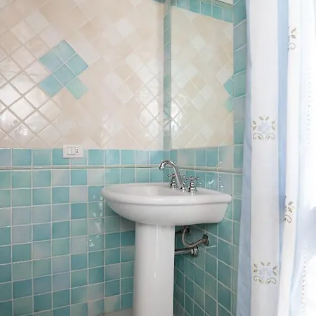Amazing & Comfy - With Private Parking * Olbia